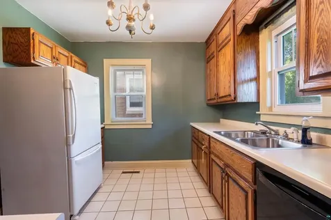 928 N 19th Avenue E Duluth MN 55812