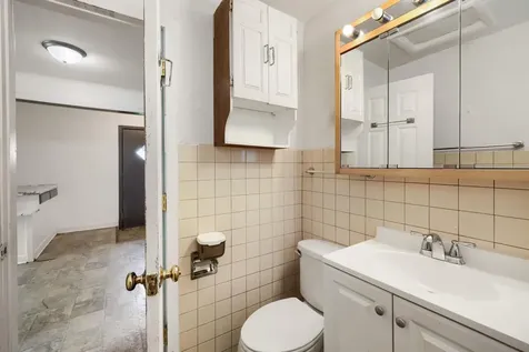 1024 Geranium Avenue E Saint Paul MN 55106
