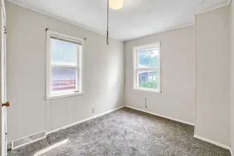 1024 Geranium Avenue E Saint Paul MN 55106