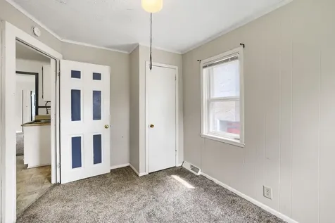 1024 Geranium Avenue E Saint Paul MN 55106