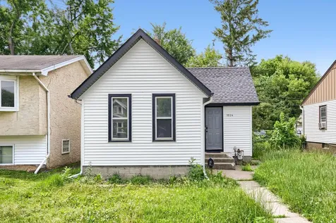 1024 Geranium Avenue E Saint Paul MN 55106