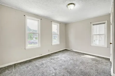 1024 Geranium Avenue E Saint Paul MN 55106