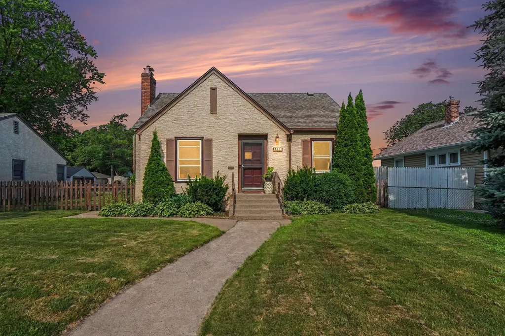 3745 Orchard Avenue N Robbinsdale MN 55422