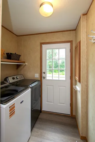 21915 County Road 7 Hutchinson MN 55350