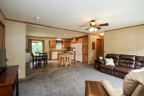 21915 County Road 7 Hutchinson MN 55350