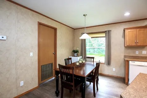 21915 County Road 7 Hutchinson MN 55350