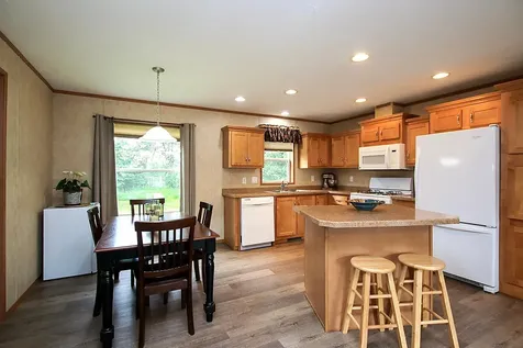 21915 County Road 7 Hutchinson MN 55350