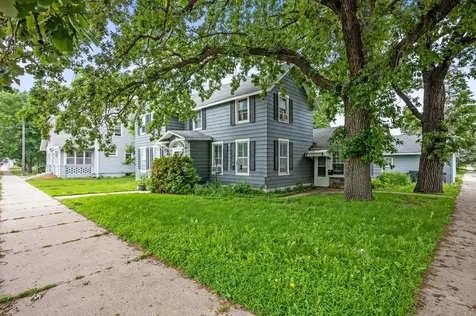 321 6th Avenue E Alexandria MN 56308