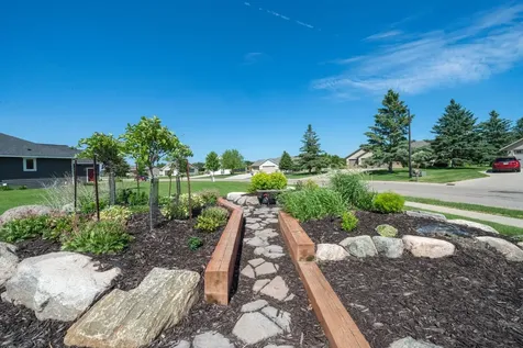 814 Curt Felt Drive Alexandria MN 56308