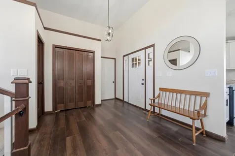814 Curt Felt Drive Alexandria MN 56308
