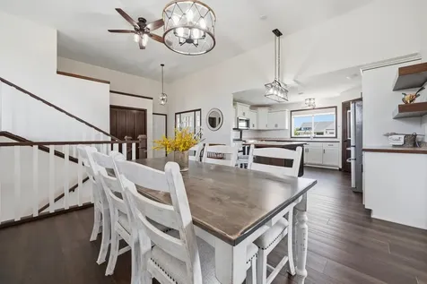 814 Curt Felt Drive Alexandria MN 56308