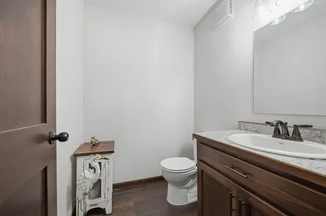 814 Curt Felt Drive Alexandria MN 56308