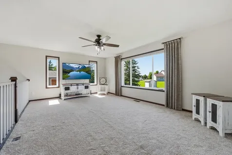 814 Curt Felt Drive Alexandria MN 56308