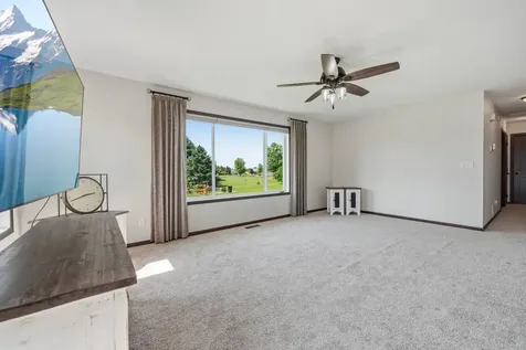 814 Curt Felt Drive Alexandria MN 56308