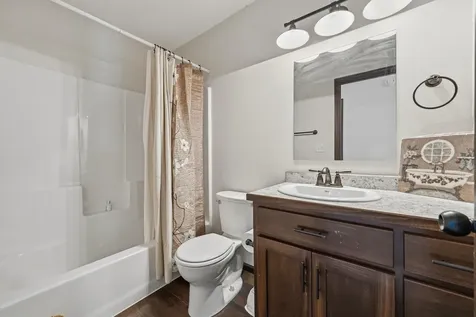 814 Curt Felt Drive Alexandria MN 56308