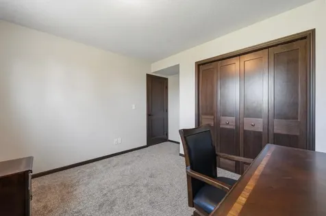 814 Curt Felt Drive Alexandria MN 56308