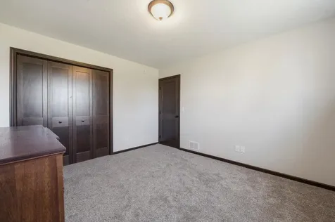 814 Curt Felt Drive Alexandria MN 56308