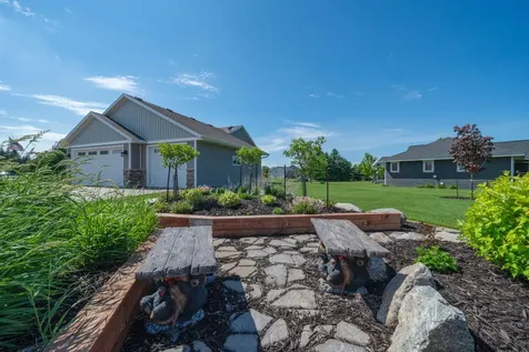 814 Curt Felt Drive Alexandria MN 56308
