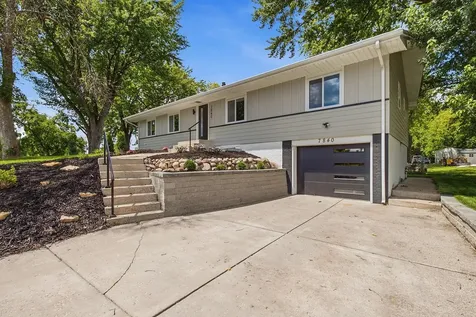 7840 Harold Avenue Golden Valley MN 55427