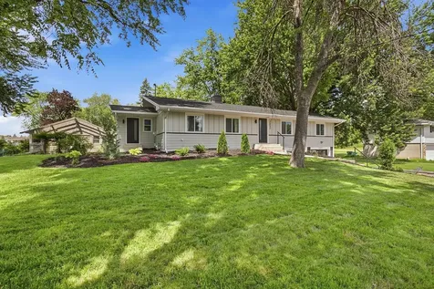 7840 Harold Avenue Golden Valley MN 55427