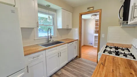 3001 29th Avenue NE Saint Anthony MN 55418