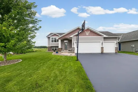 6679 210th Street W Farmington MN 55024