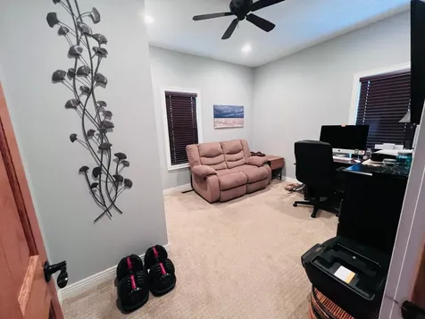 803 S Pine Street Caledonia MN 55921