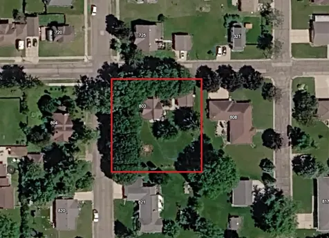 803 S Pine Street Caledonia MN 55921