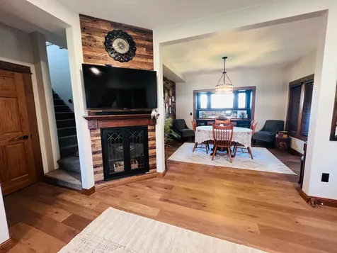 803 S Pine Street Caledonia MN 55921