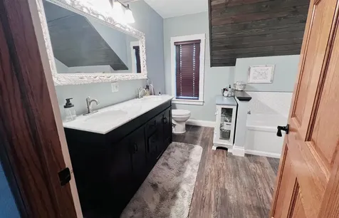 803 S Pine Street Caledonia MN 55921