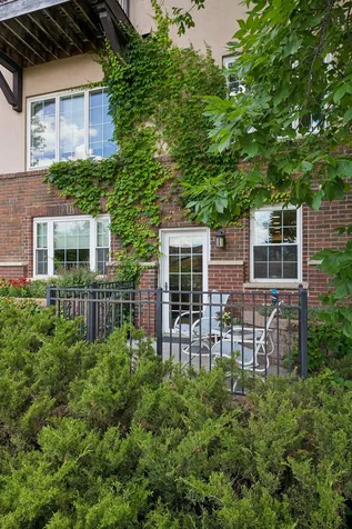 1926 Pleasant Avenue Minneapolis MN 55403