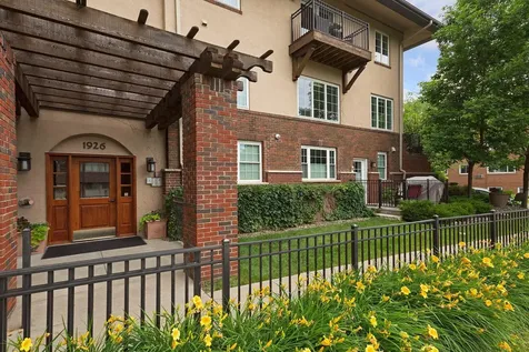 1926 Pleasant Avenue Minneapolis MN 55403