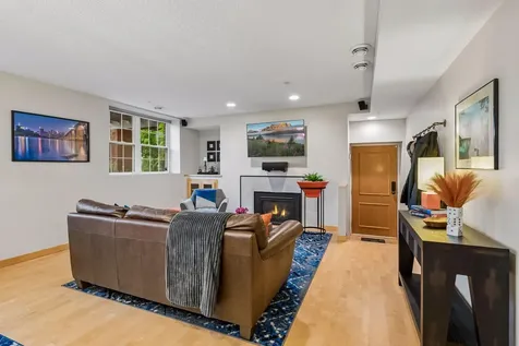 1926 Pleasant Avenue Minneapolis MN 55403
