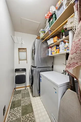 841 37th Avenue N Fargo ND 58102