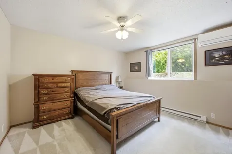841 37th Avenue N Fargo ND 58102
