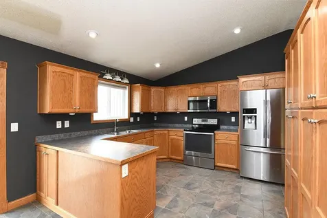 1159 39 1/2 Avenue W West Fargo ND 58078