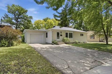 1512 17th Street S Moorhead MN 56560