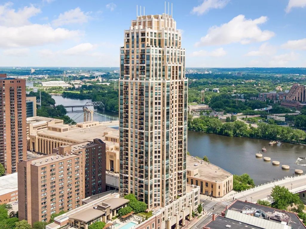 100 3rd Avenue S Minneapolis MN 55401