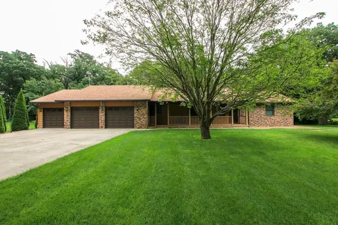 19634 Skyview Circle Hutchinson MN 55350