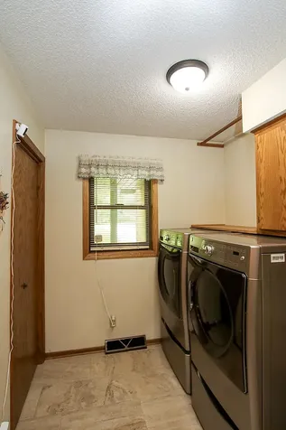 19634 Skyview Circle Hutchinson MN 55350