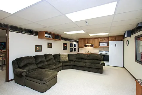 19634 Skyview Circle Hutchinson MN 55350