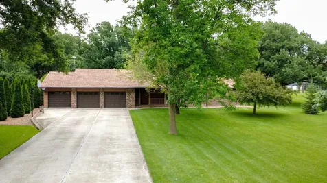 19634 Skyview Circle Hutchinson MN 55350