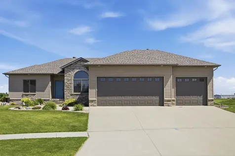 501 Willow Bend Circle Casselton ND 58012