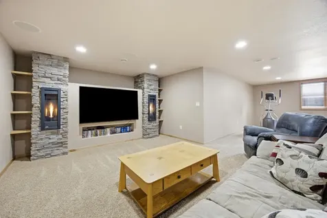 501 Willow Bend Circle Casselton ND 58012