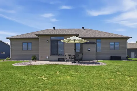 501 Willow Bend Circle Casselton ND 58012