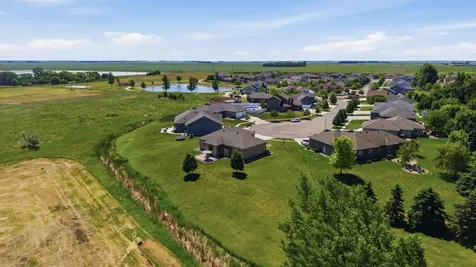 501 Willow Bend Circle Casselton ND 58012
