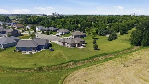 501 Willow Bend Circle Casselton ND 58012