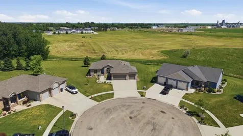 501 Willow Bend Circle Casselton ND 58012