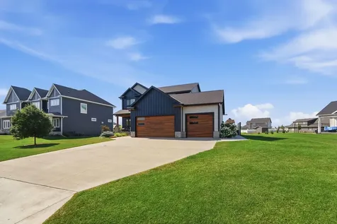 2023 Sandstone Loop N Sartell MN 56377