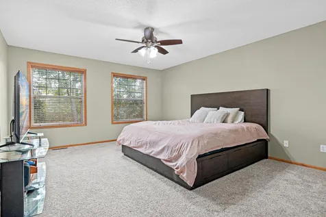8304 Townsend Drive Eden Prairie MN 55344